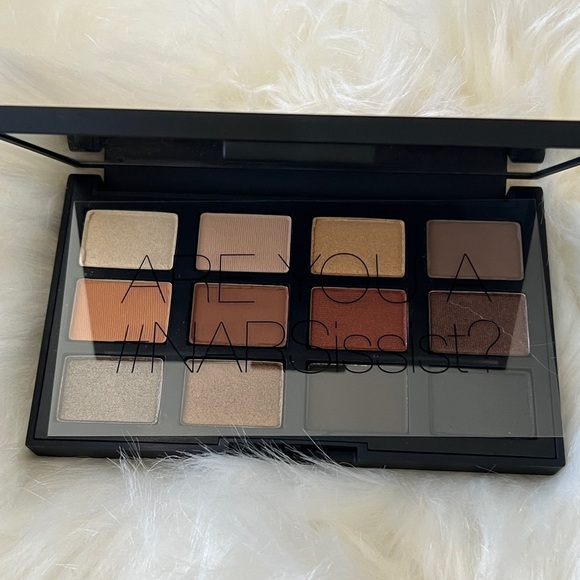 NARSissist Loaded Eyeshadow Palette - Picture 3 of 4